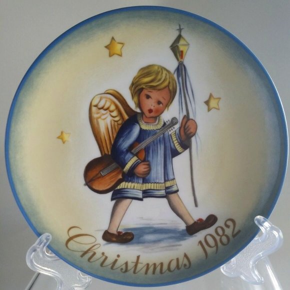 Vintage Bertha Hummel Plate Christmas 1982 Angelic Procession Limited Edition - Picture 1 of 4